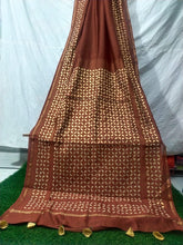 Load image into Gallery viewer, Applique/ Cut Work Chanderi Silk Cotton Saree
