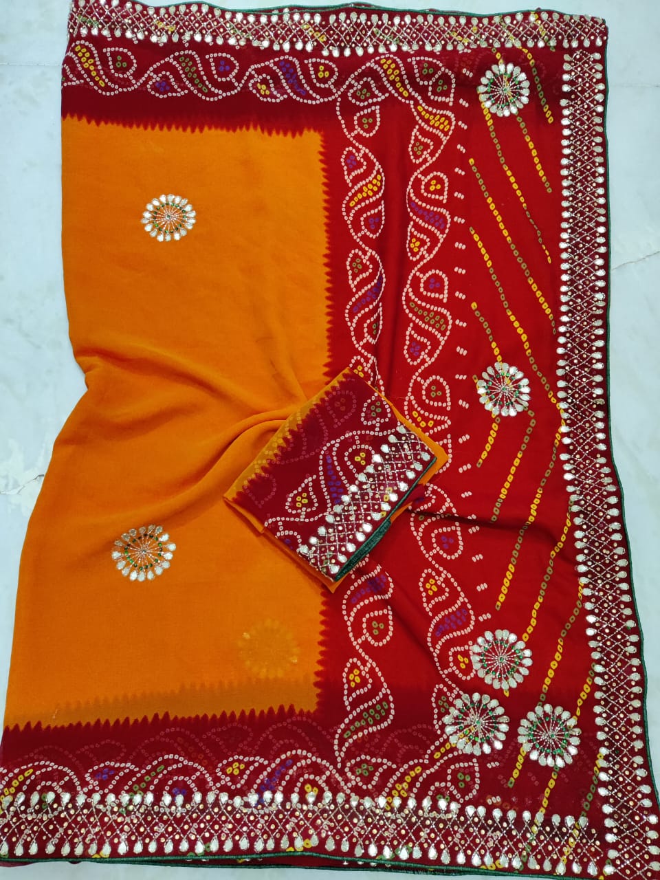 Mawari Pila Chunri Saree